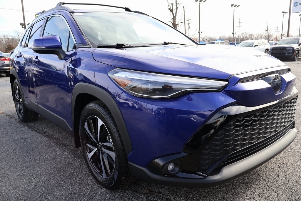 2023 Toyota Corolla Cross Hybrid SE