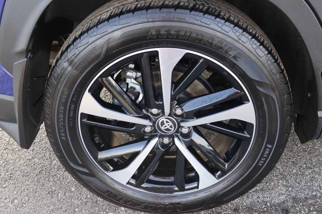 2023 Toyota Corolla Cross Hybrid SE