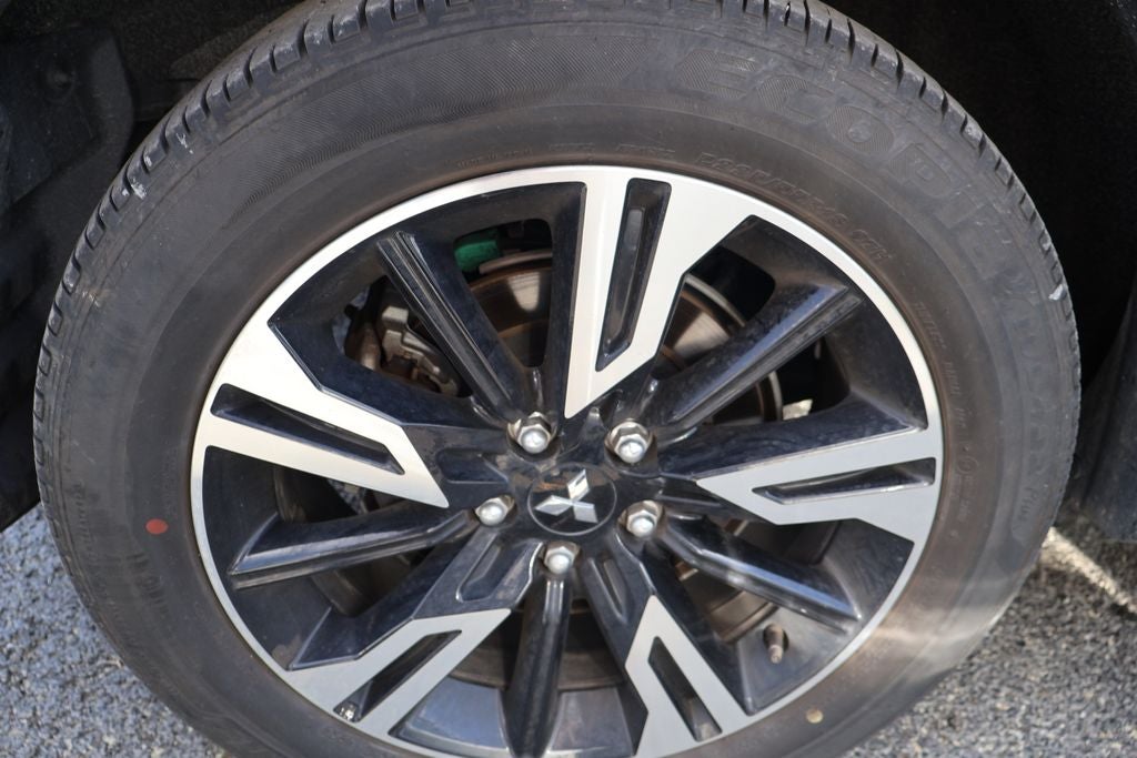 2025 Mitsubishi Eclipse Cross Base