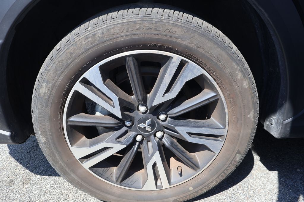 2025 Mitsubishi Eclipse Cross Base