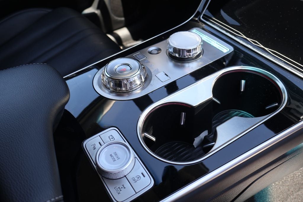 2025 Genesis GV80 2.5T Standard AWD