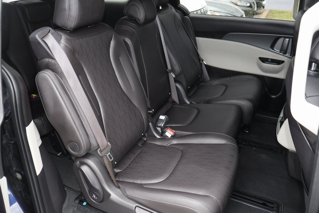 2023 Kia Carnival MPV LX Seat Package