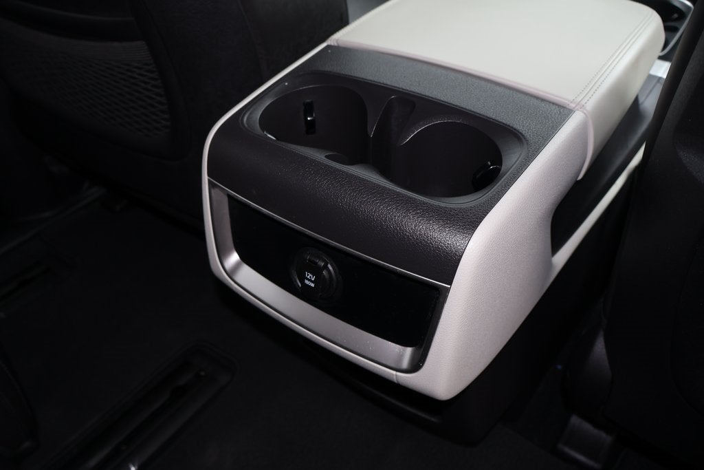 2023 Kia Carnival MPV LX Seat Package