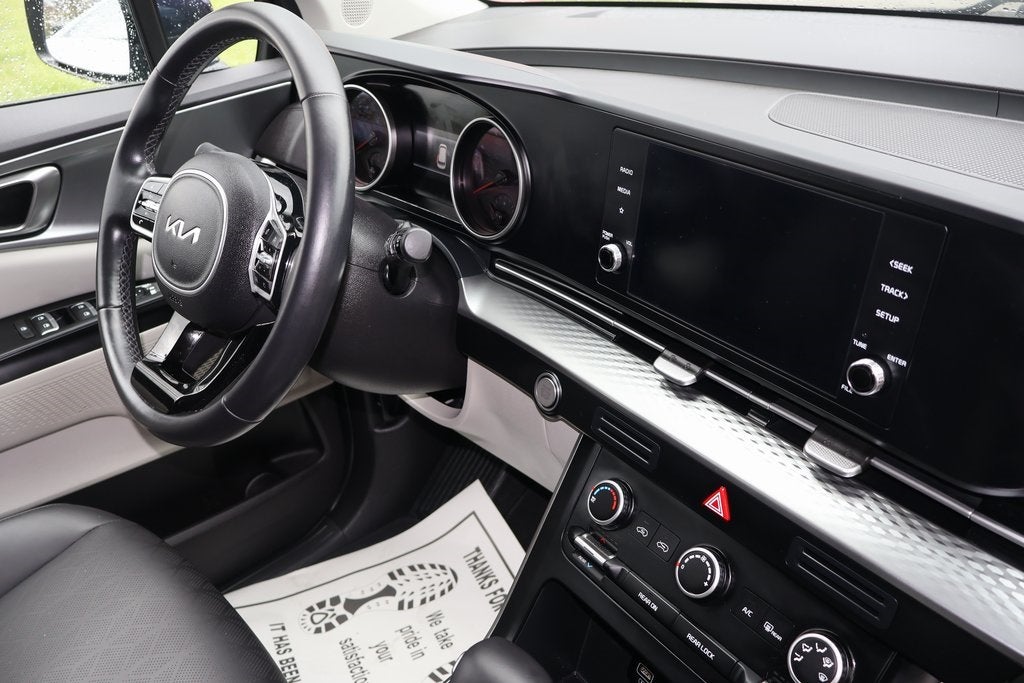 2023 Kia Carnival MPV LX Seat Package