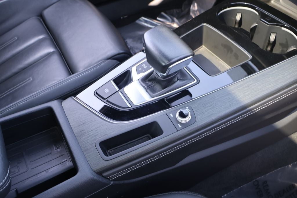 2024 Audi A4 Premium Plus 45 TFSI S line quattro S tronic