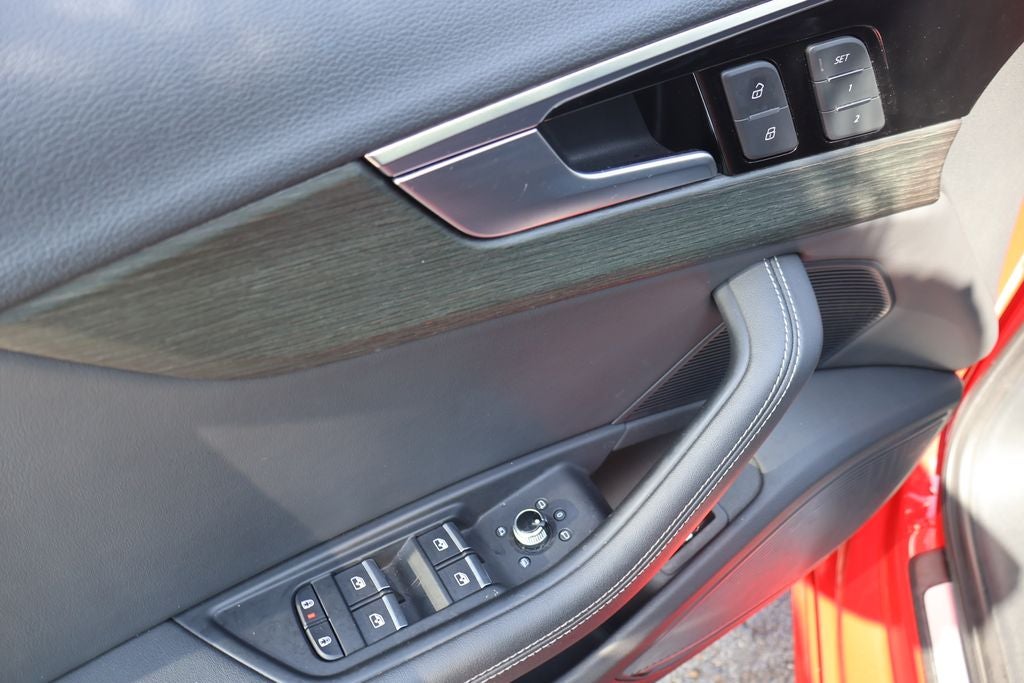 2024 Audi A4 Premium Plus 45 TFSI S line quattro S tronic