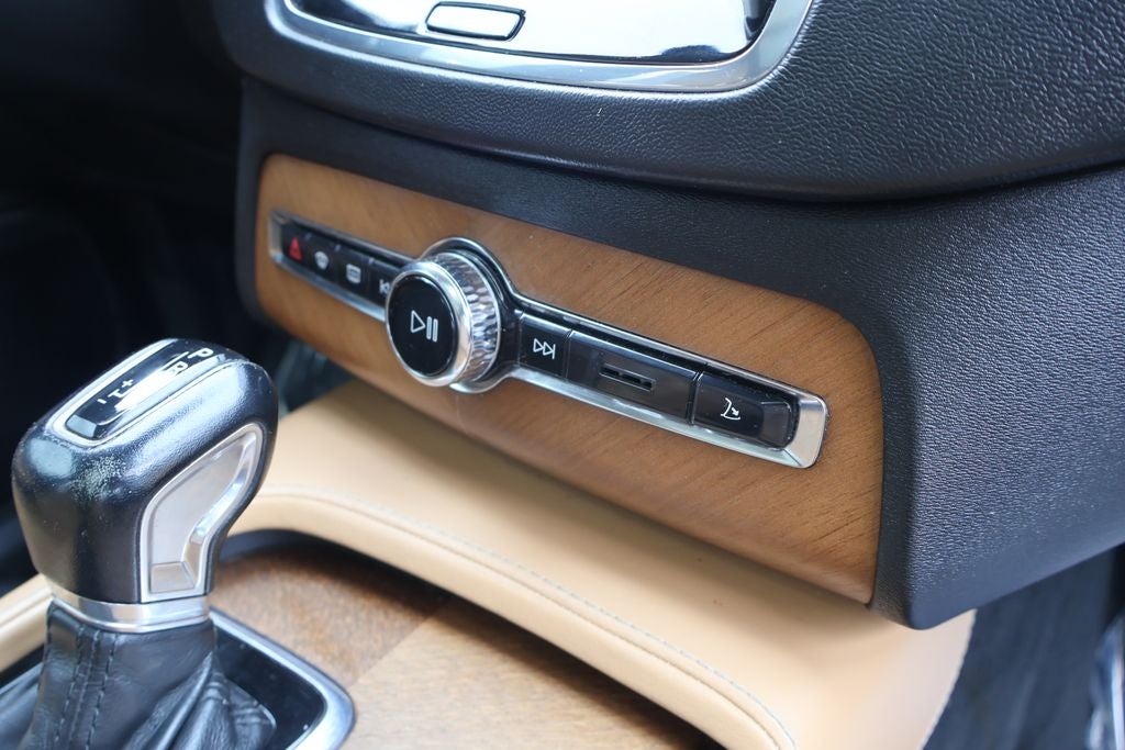2016 Volvo XC90 T6 Inscription