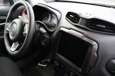 2023 Jeep Renegade Trailhawk 4x4